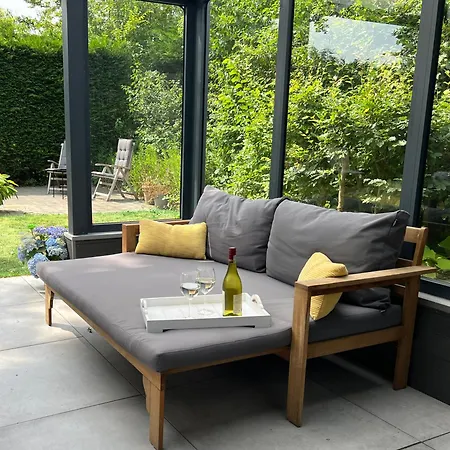 Peace, Quiet And Near The And The Sea In Zeeland! 7 People 펜션