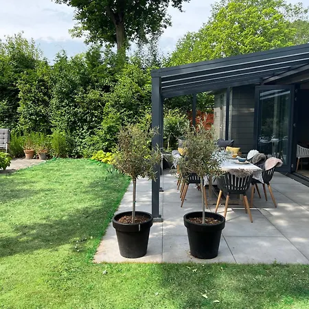 펜션 Peace, Quiet And Near The And The Sea In Zeeland! 7 People 코트켄