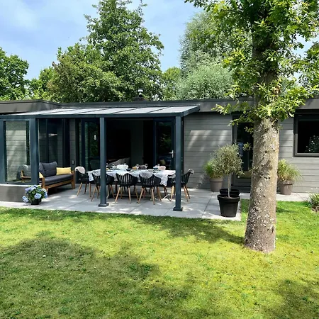 Peace, Quiet And Near The And The Sea In Zeeland! 7 People Kortgene